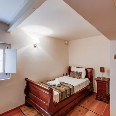 Apt-prime Location 3bed By Homely 公寓 *